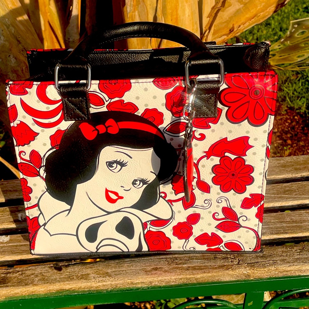 Snow White red white box purse double handles apple charm 9.5 x 8 x 3 inches